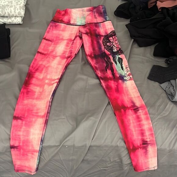 Onzie yoga leggings with tribal design XS - Picture 1 of 3